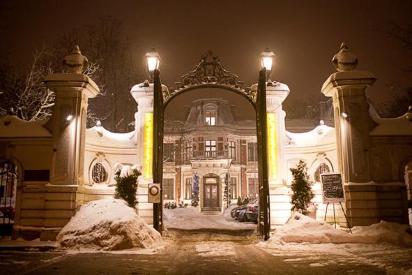 Art Dreams Apartament Chmielna 14 Warschau Exterior foto
